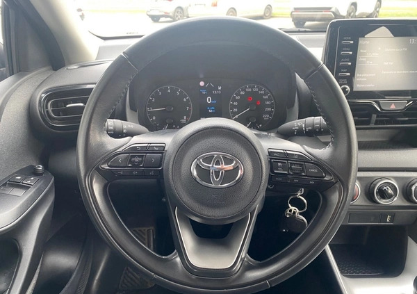 Toyota Yaris cena 68900 przebieg: 75573, rok produkcji 2022 z Strzelce Opolskie małe 211